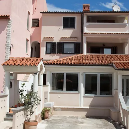 Apartment Krajcer Pula